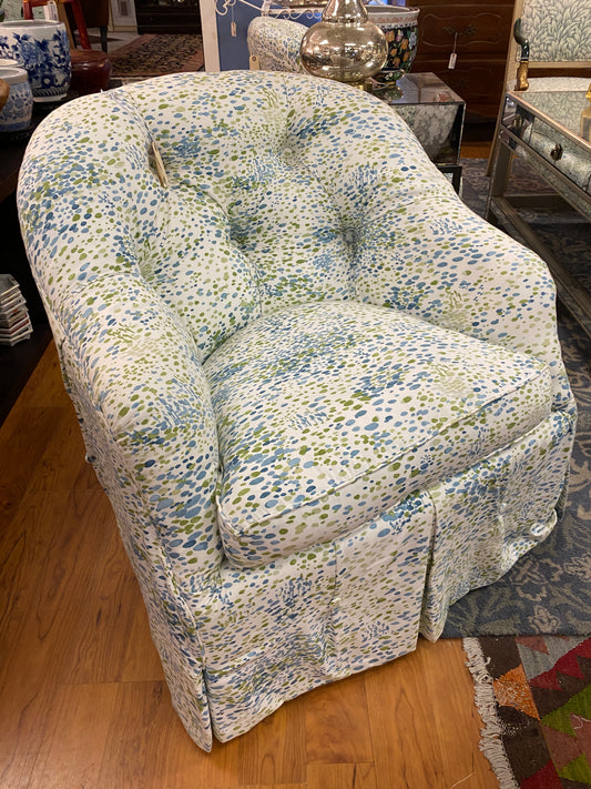 Overstuffed Arm Chair ; White with blue/green abstract design