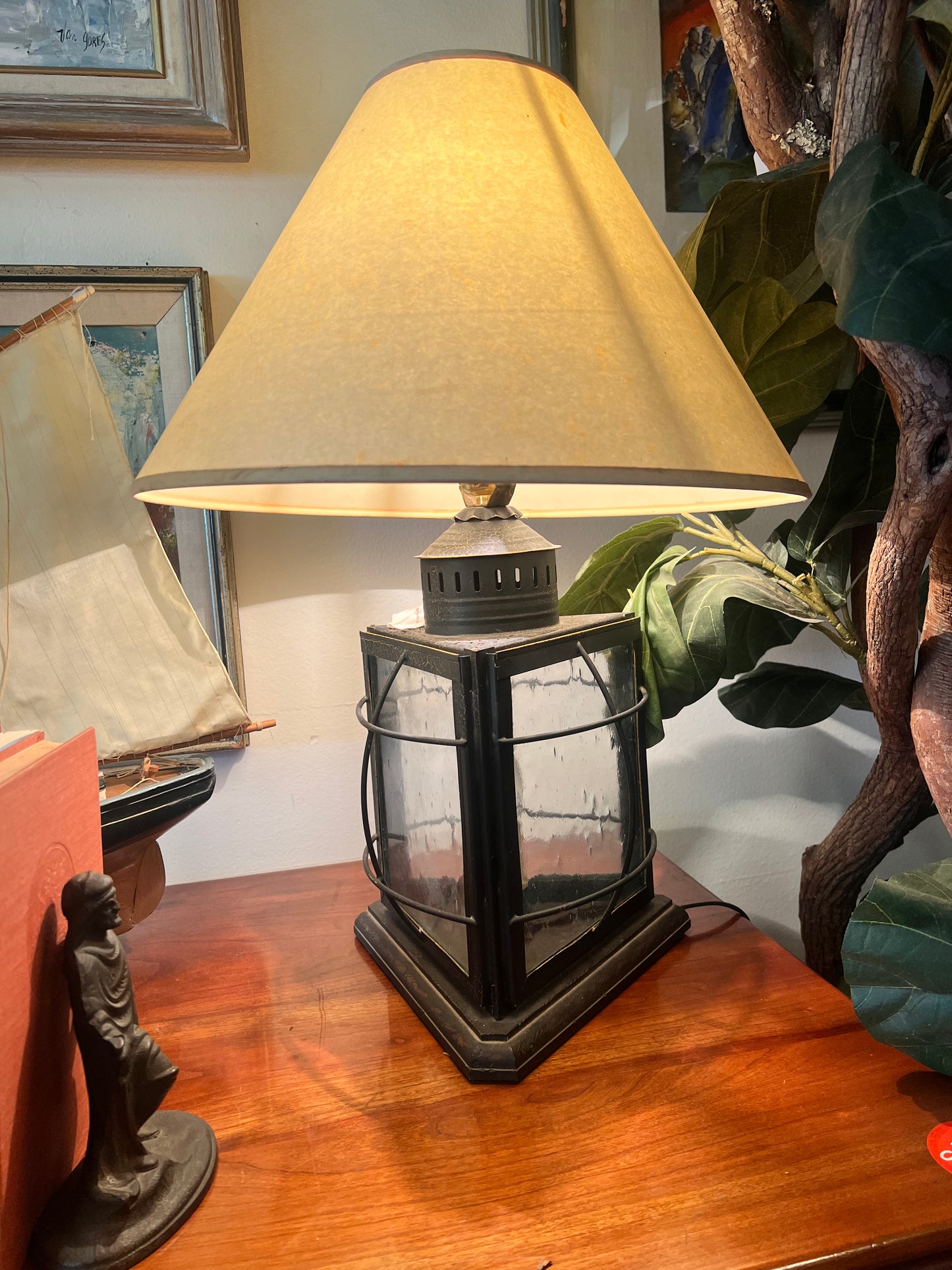 Lantern-Base Lamp